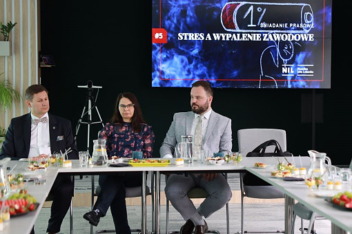 NIL: Lekarze coraz częściej skarżą sią na wypalenie zawodowe