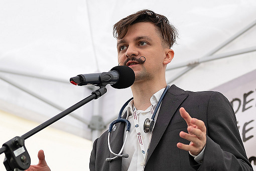 Kierunek lekarski to nie zabawa ►