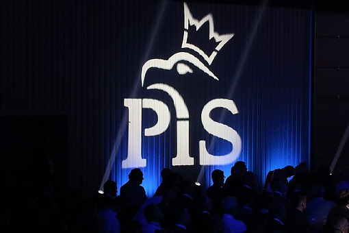 Ciemna strona PiS