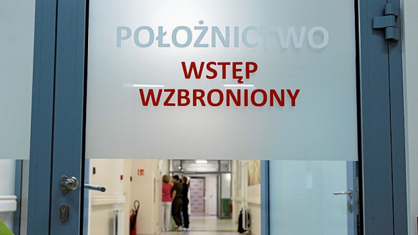 Zamknięte porodówki – gdzie i dlaczego?