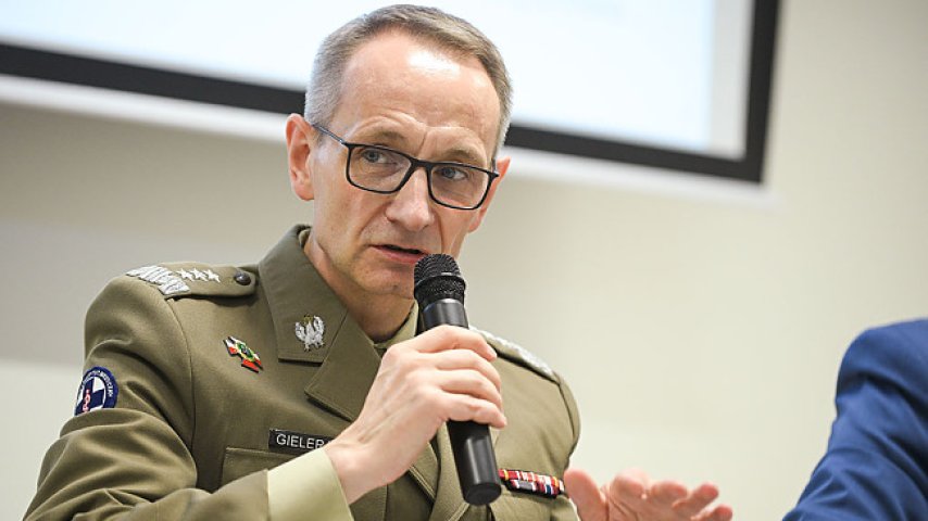 Musimy stworzyć lekarzom wojskowym realną perspektywę rozwoju