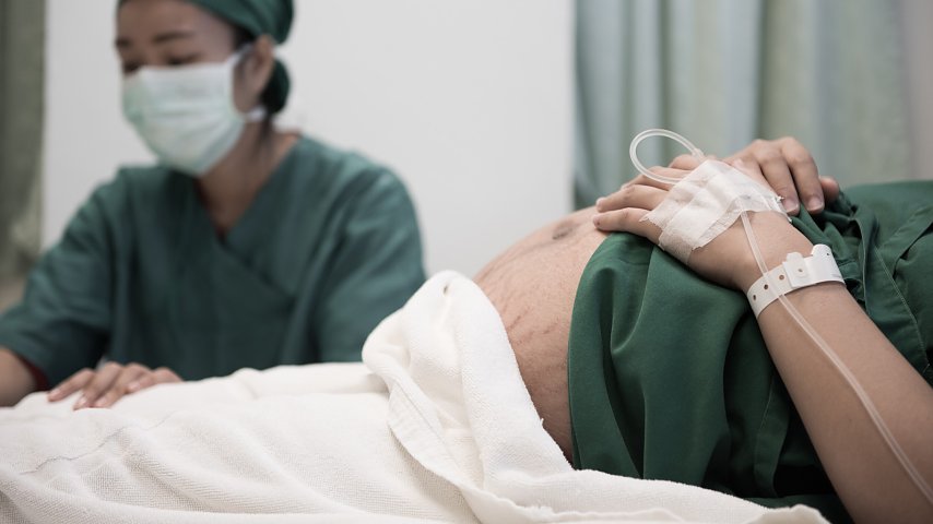Dlaczego Polki chcą cięć cesarskich?