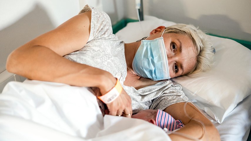 Przedwczesny poród silniej niż pandemia wiązał się z depresją matek